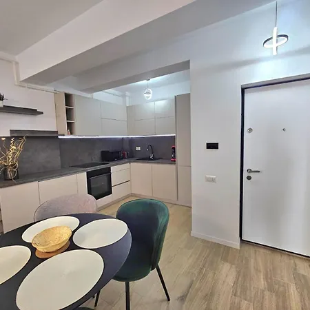 Mamaia Nord, Promenada 101 20 アパート ナボダリ